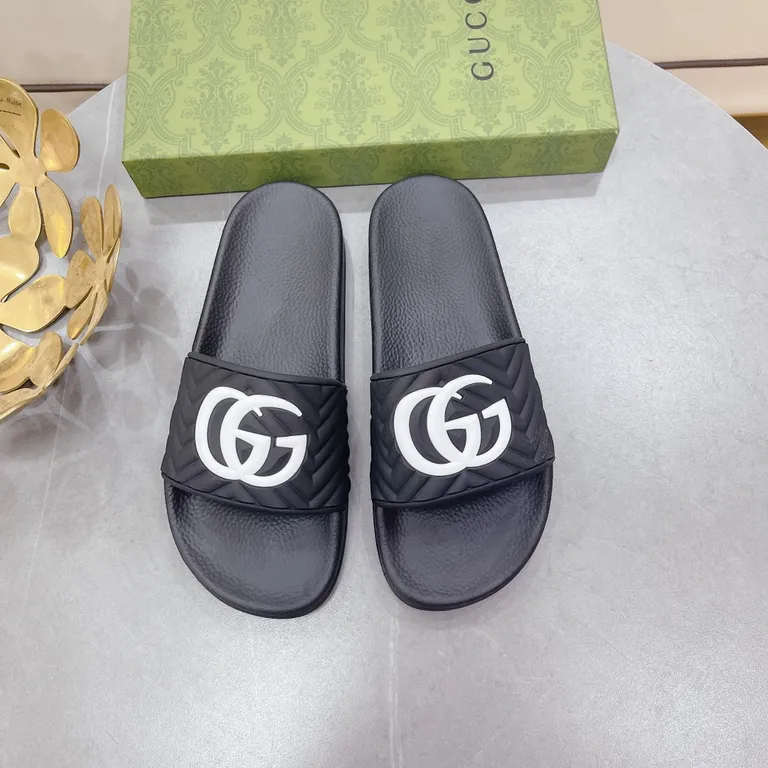 Gucci Shoe 